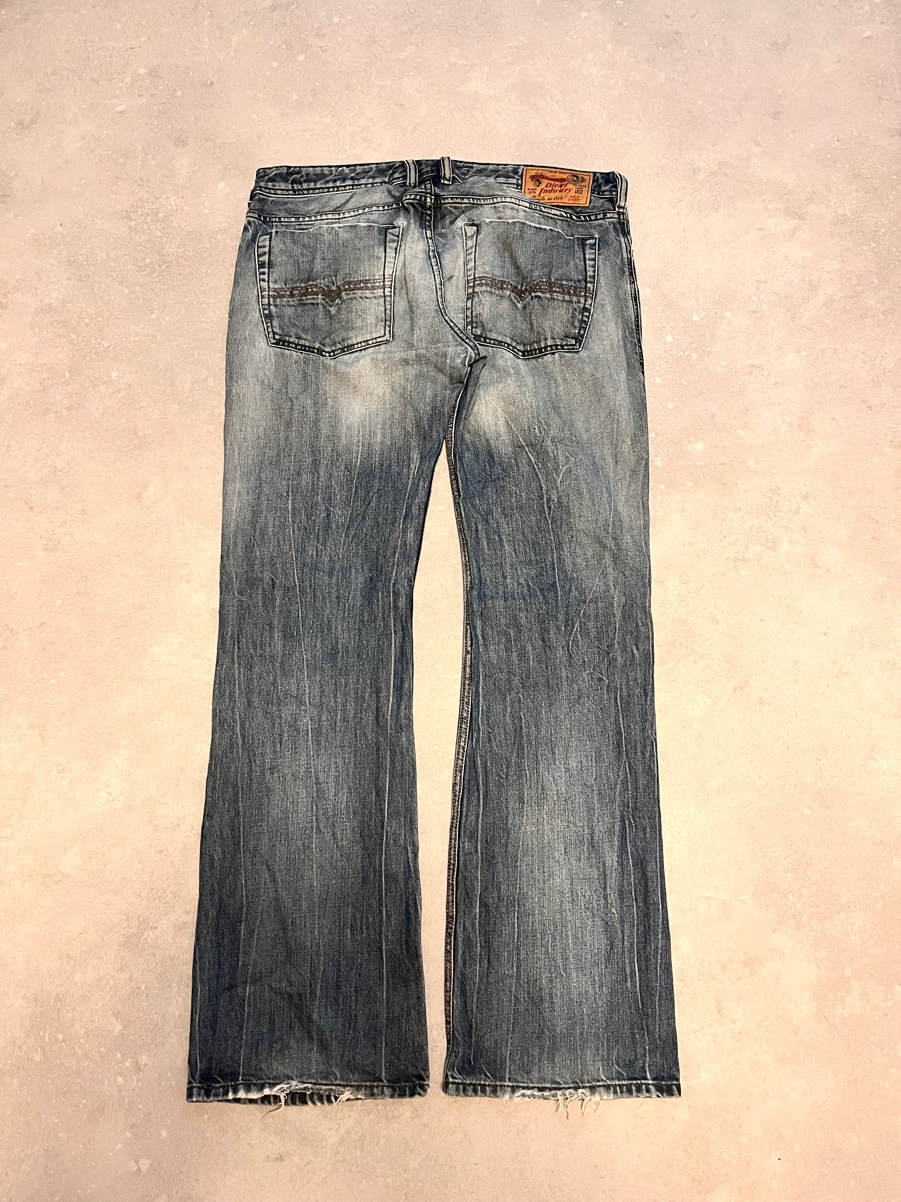 Diesel Bootcut Jeans |L|size 34